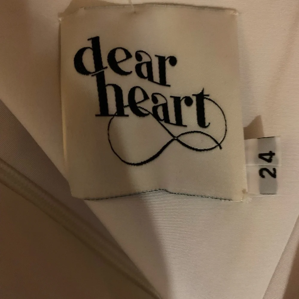 Dear Heart Wedding Dress - Picture 4 of 4